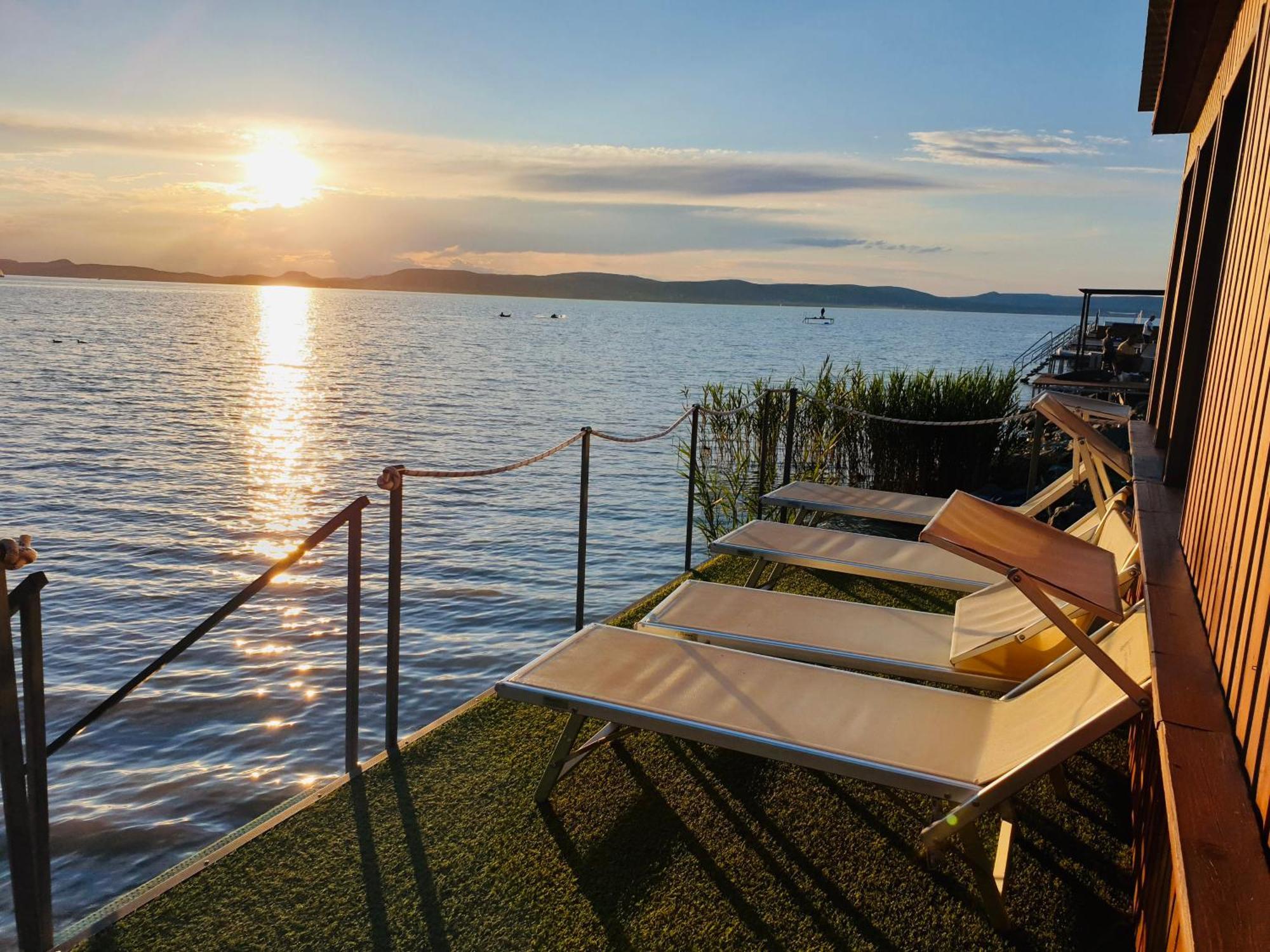 Butique Apartman Grand Balatonlelle Esterno foto