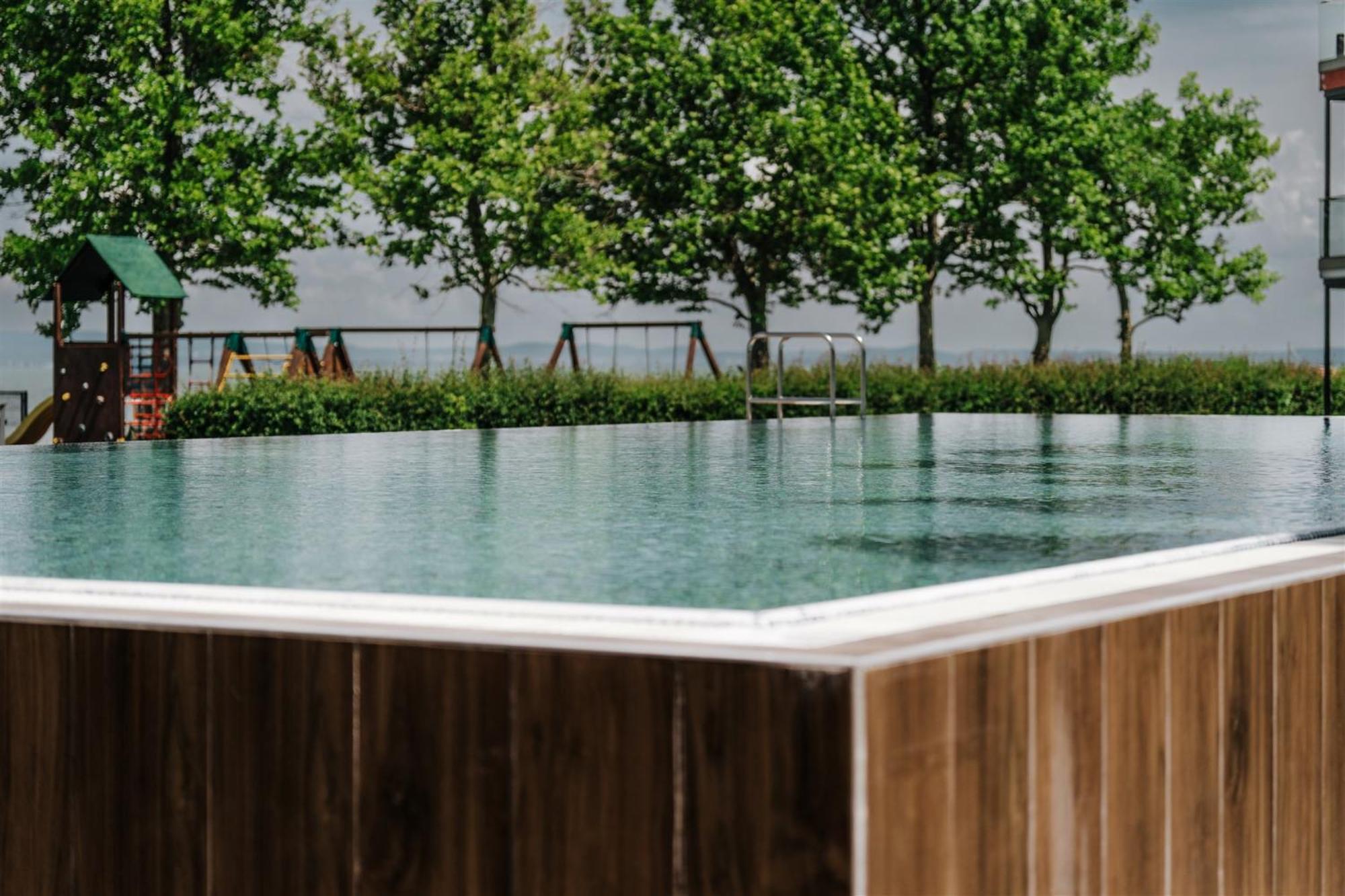 Butique Apartman Grand Balatonlelle Esterno foto