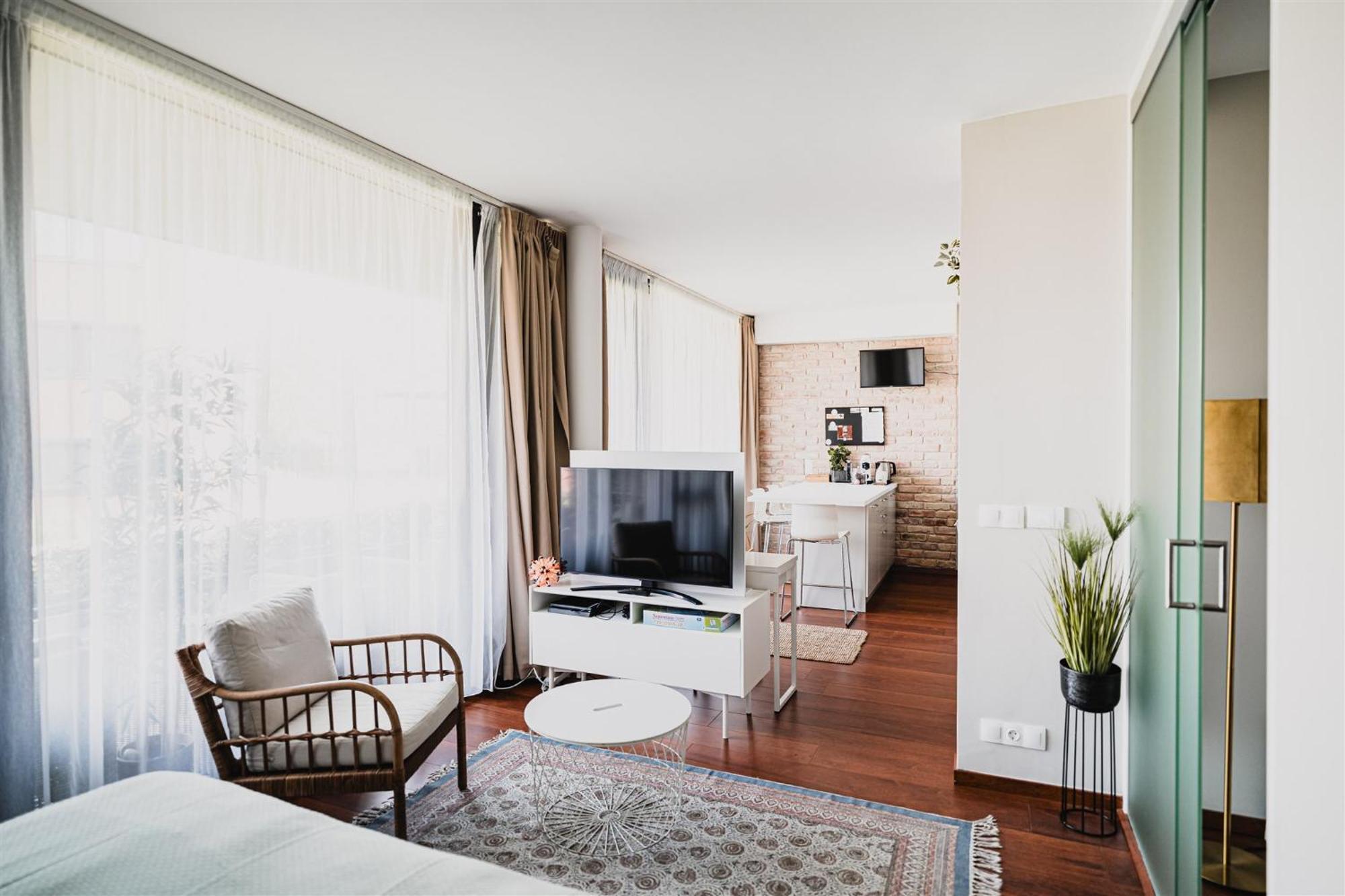 Butique Apartman Grand Balatonlelle Esterno foto