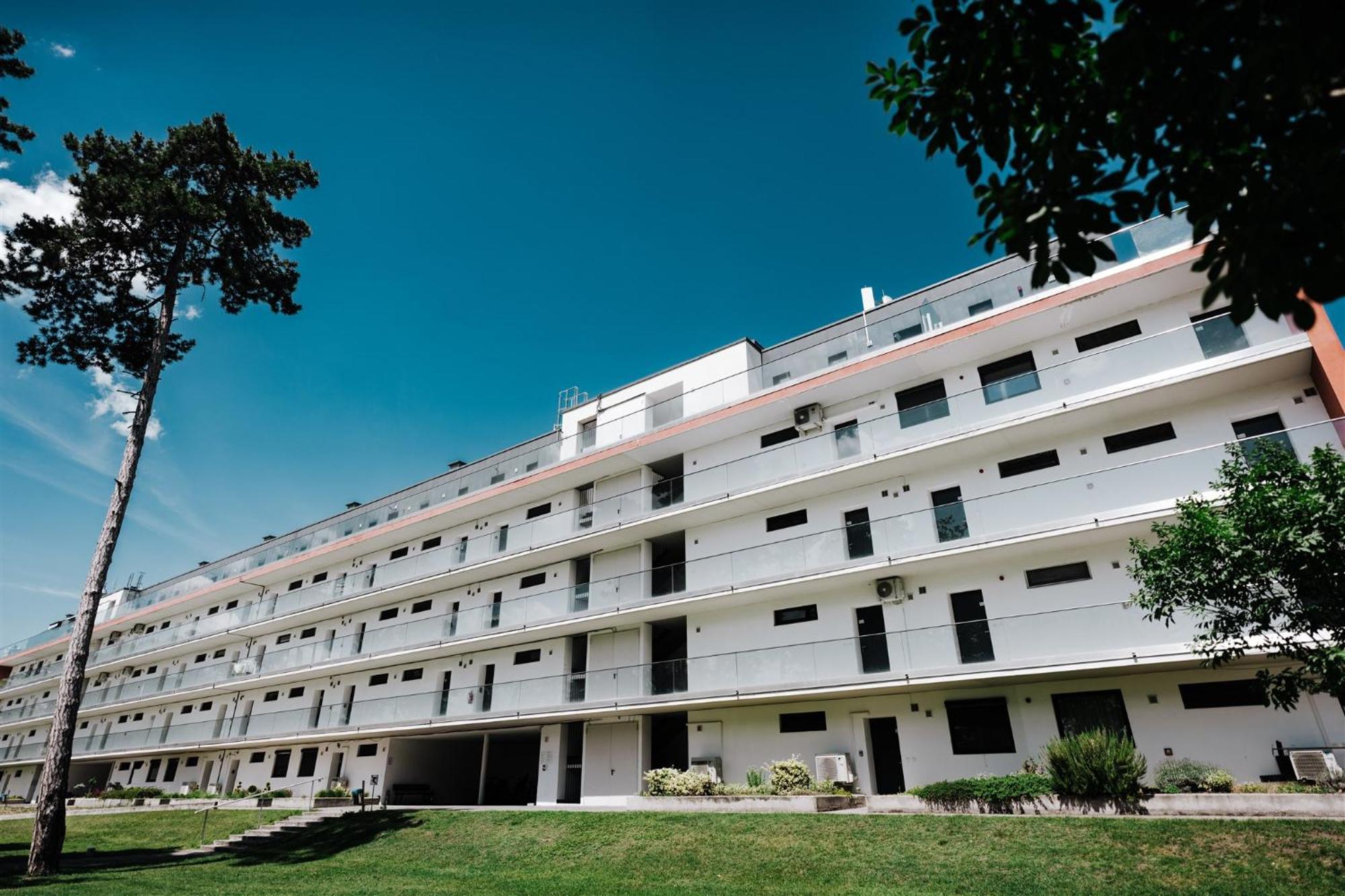 Butique Apartman Grand Balatonlelle Esterno foto